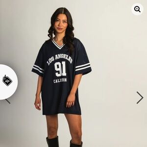 Princess Polly Navy Graphic Jersey mint condition